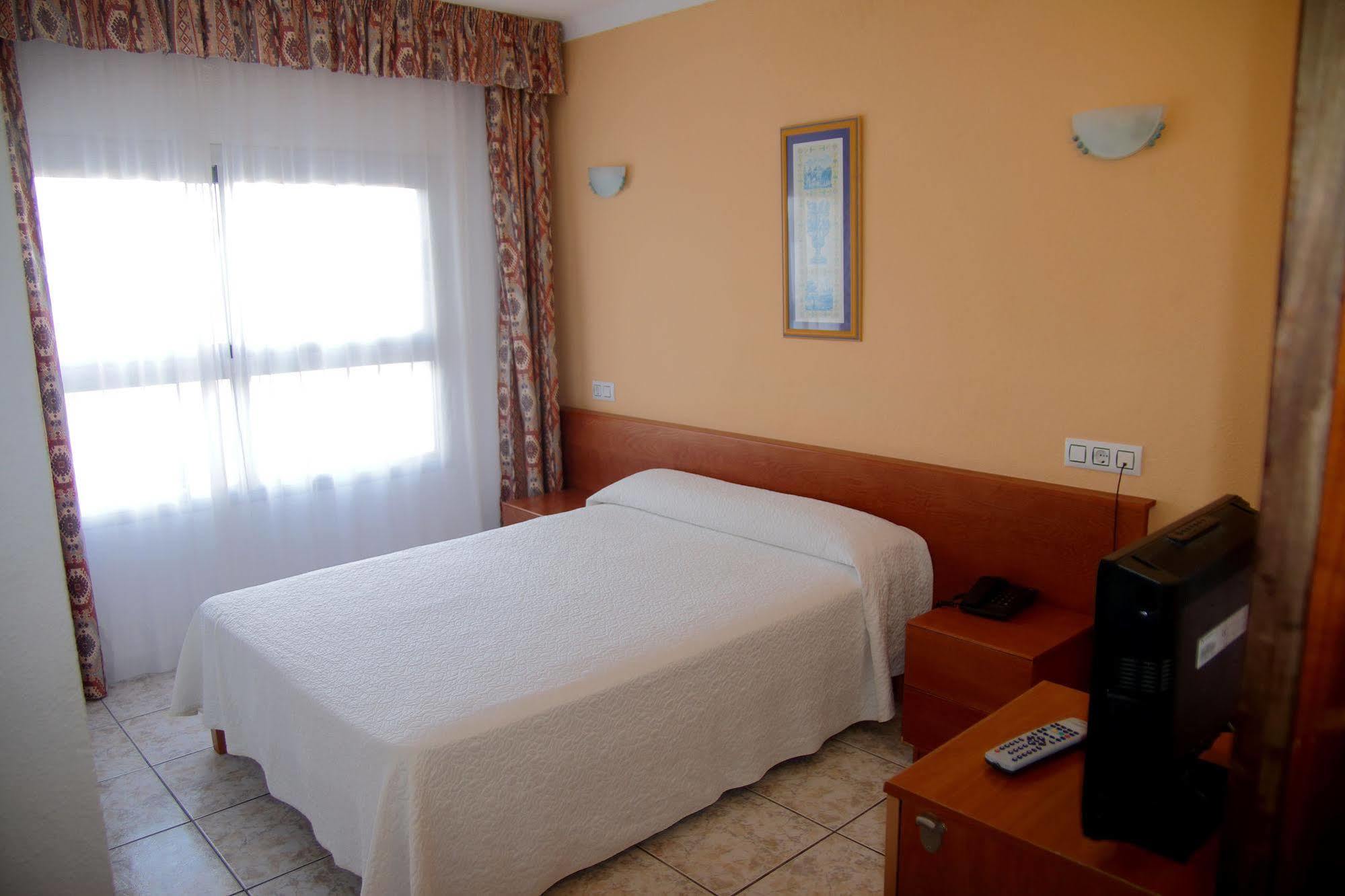 Hotel Tropical San Antonio  Eksteriør billede