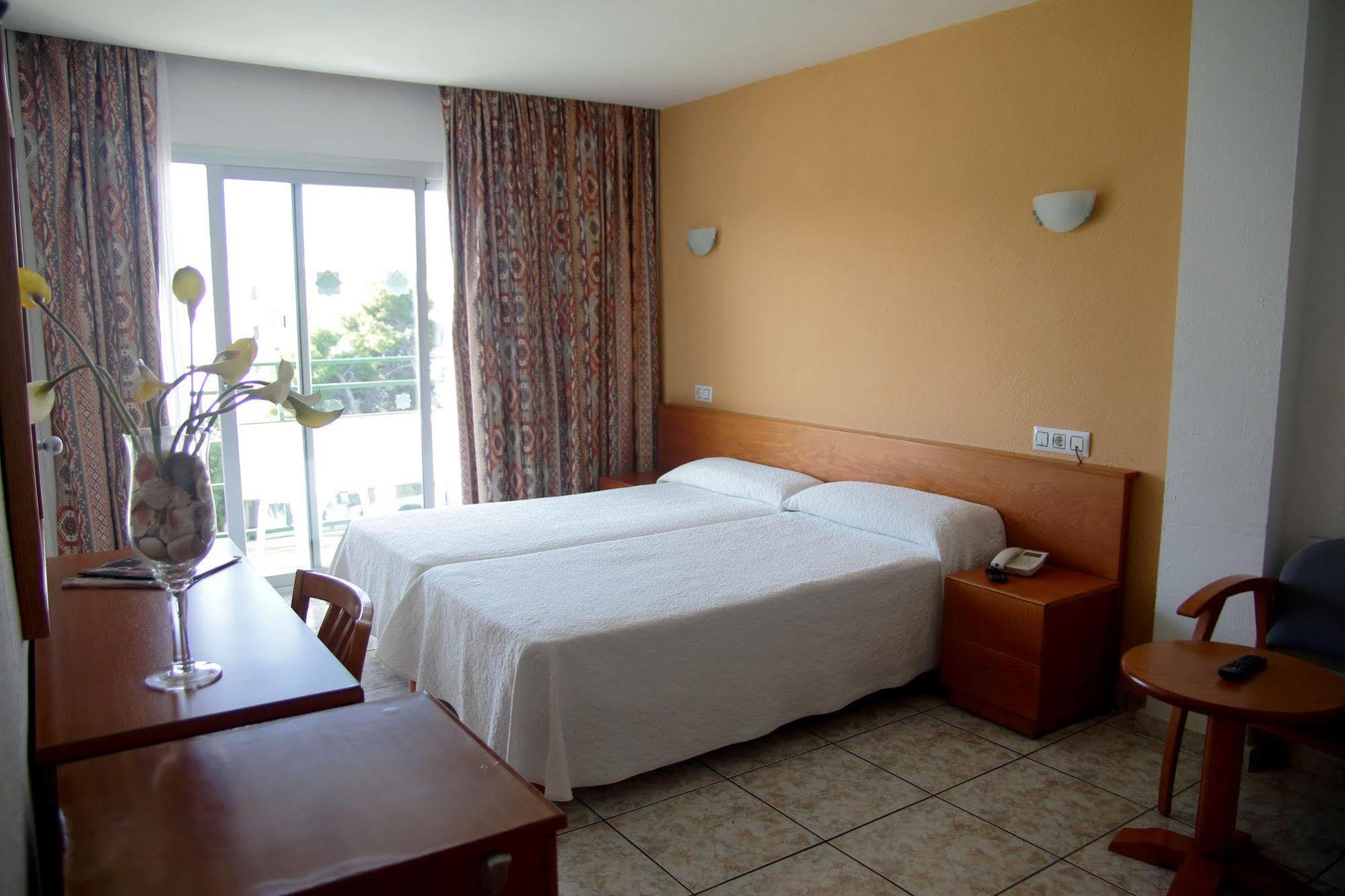 Hotel Tropical San Antonio  Eksteriør billede