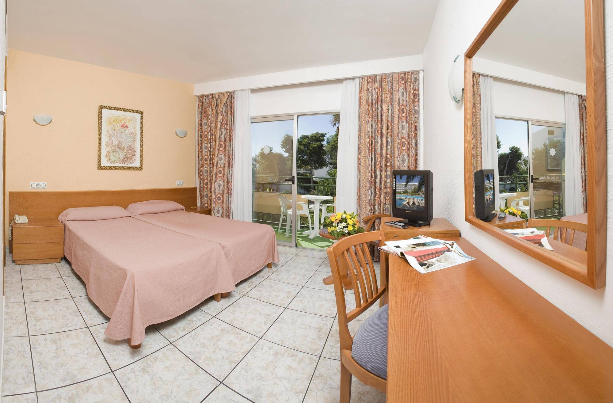 Hotel Tropical San Antonio  Eksteriør billede